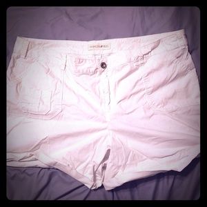 Fashion Bug white shorts 24w